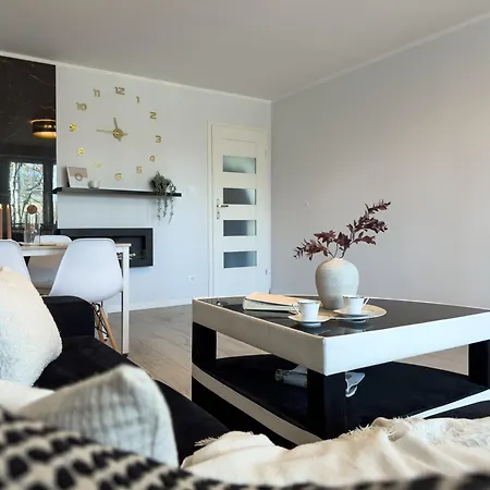 Apartament nieopodal Centrum Nauki Cogiteon-2